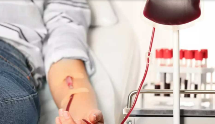 وزارة الصحة تطلق منصة لتحديد مواعيد التبرع بالدم